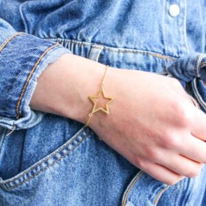 Brushed Gold Star Bracelet