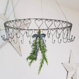 Retreat Jewellery and decoration Hanger