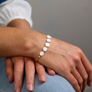 Pom Golden Chain and Pearls Disc Bracelet