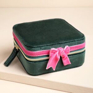 Green and pink velvet square travel jewellery case