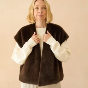 Chalk Claire gilet in rich cocoa