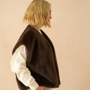Chalk Claire gilet in rich cocoa